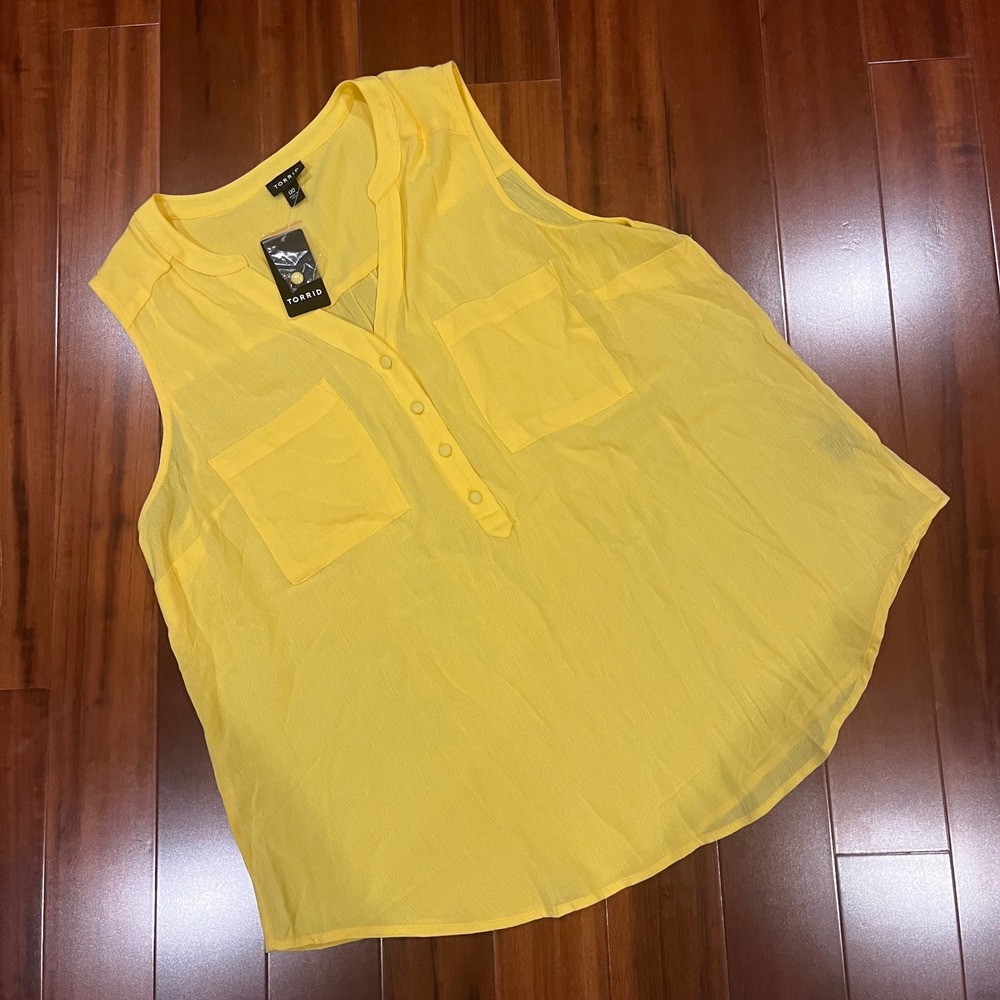 Torrid Harper Tank Blouse Sleeveless Pullover Dandelion Yellow New Size 00 M/L‎